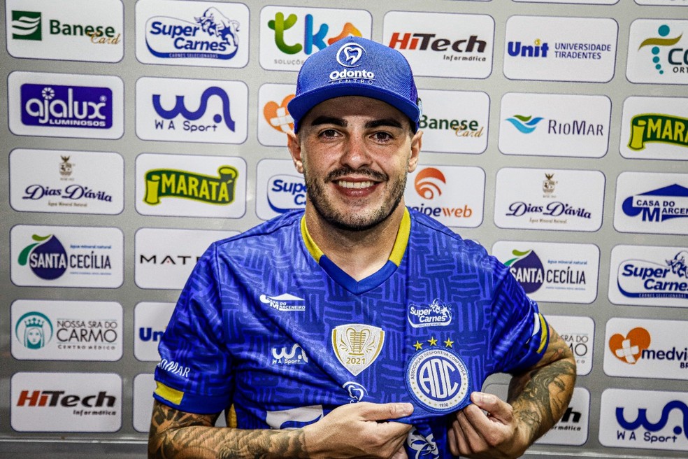 Confianca anuncia especialista em acessos para serie A do Brasileirao como novo reforco