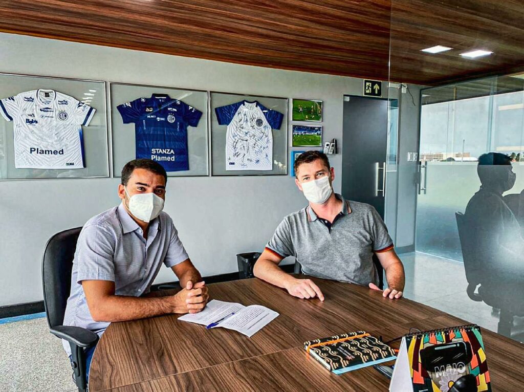 Confianca anuncia novo patrocinador durante Campeonato Brasileiro