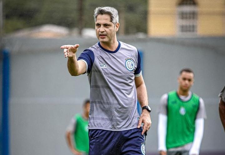 De olho no Brasileirao Rodrigo Santana comanda primeiro treino do Confianca confira jogos do primeiro turno