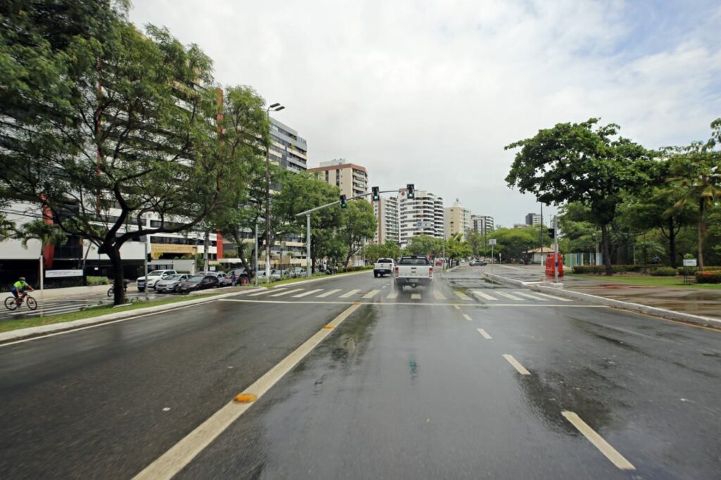Defesa Civil emite alerta de ventos fortes em Aracaju