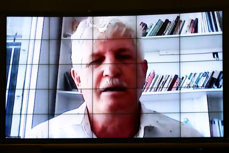 Deputado anuncia que PT e Minoria vao a Justica por afastamento de Ricardo Salles