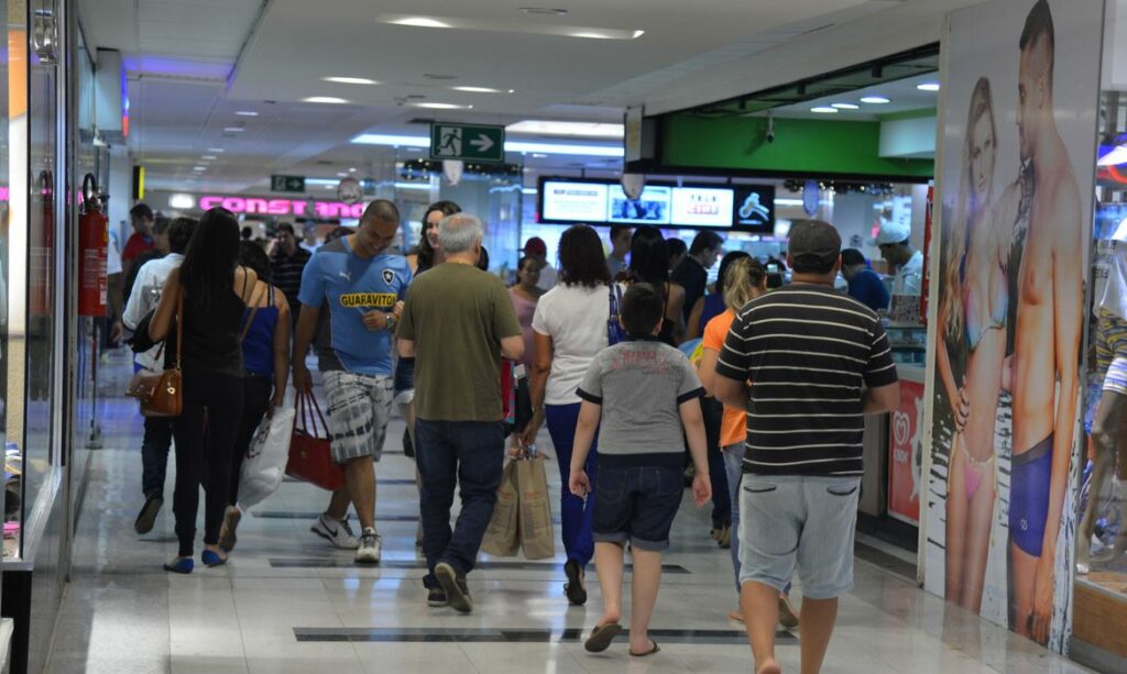 Dia das Maes deve impulsionar vendas e movimentar economia sergipana diz FCDL