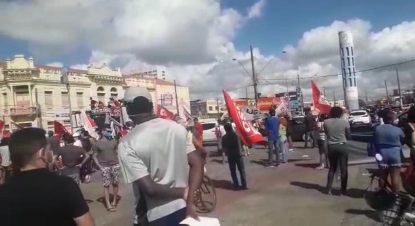 Esquerda alega “organização” e distanciamento no fiasco da aglomeração contra Bolsonaro em Aracaju neste sábado (29); veja vídeo 1 Esquerda alega organizacao e distanciamento no fiasco da aglomeracao contra Bolsonaro em Aracaju neste sabado 29 veja video