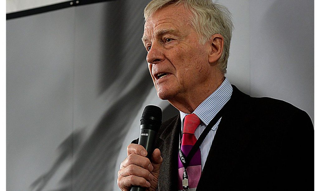 Ex chefe da Formula 1 Max Mosley morre aos 81 anos