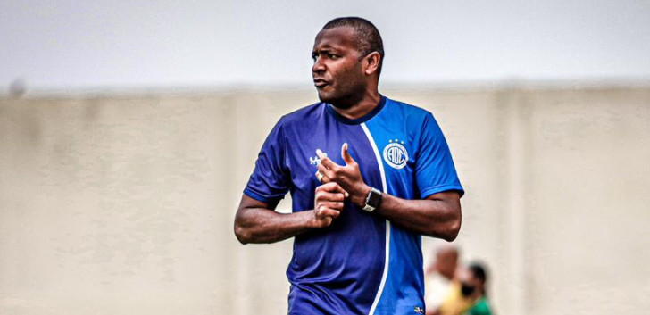 Ex tecnico do sub 20 do Confianca Ze Carlos assume como auxiliar tecnico da equipe profissional do Dragao
