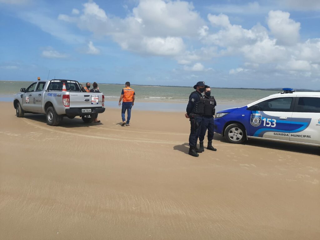 Fiscalizacao registra menor fluxo de pessoas nas praias neste domingo 2 em Aracaju