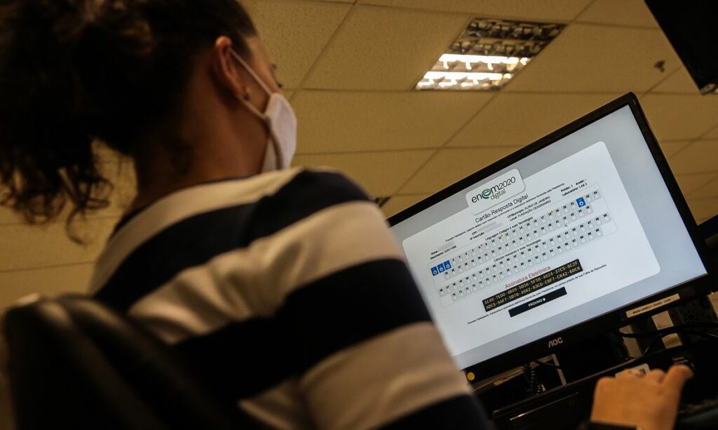 Governo divulga datas para pedir isencao de taxa de inscricao no Enem