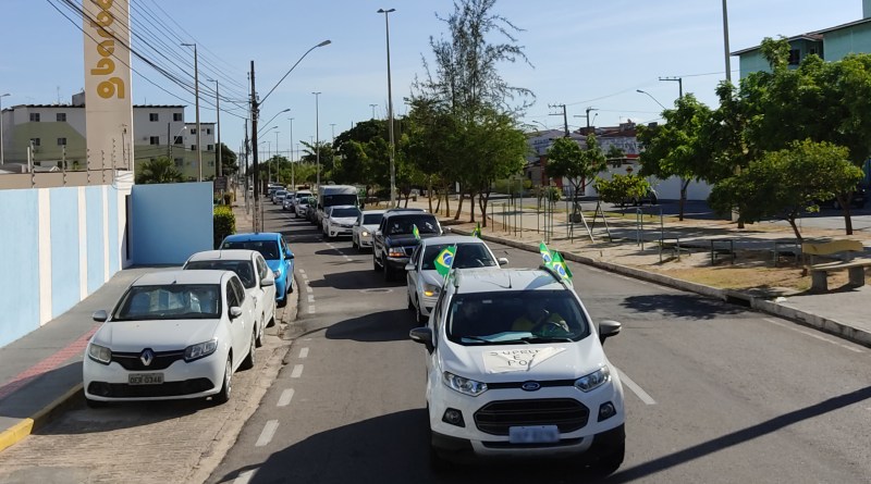 Marcha pela Familia acontece na praia da Cinalandia em Aracaju neste sabado 15