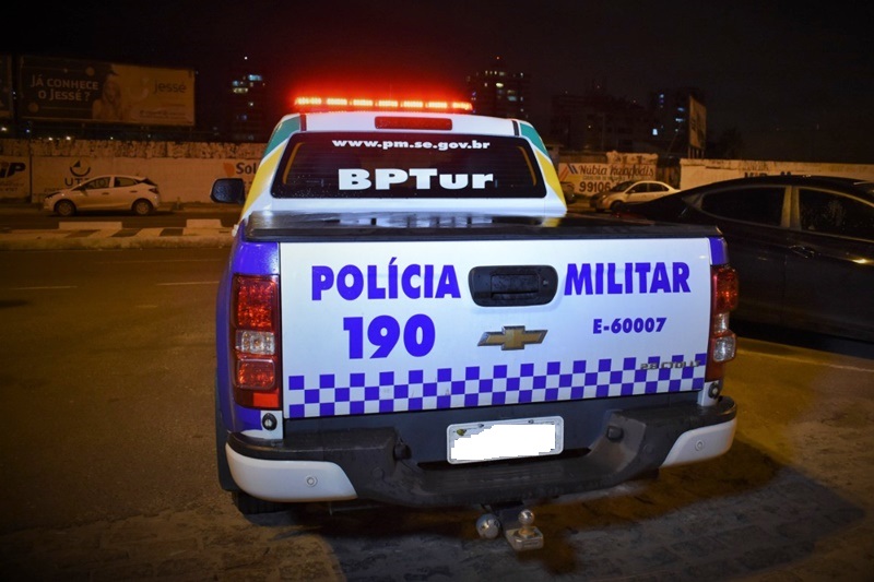 Mulher e presa por suspeita de estelionato em agencia bancaria no bairro Jardins