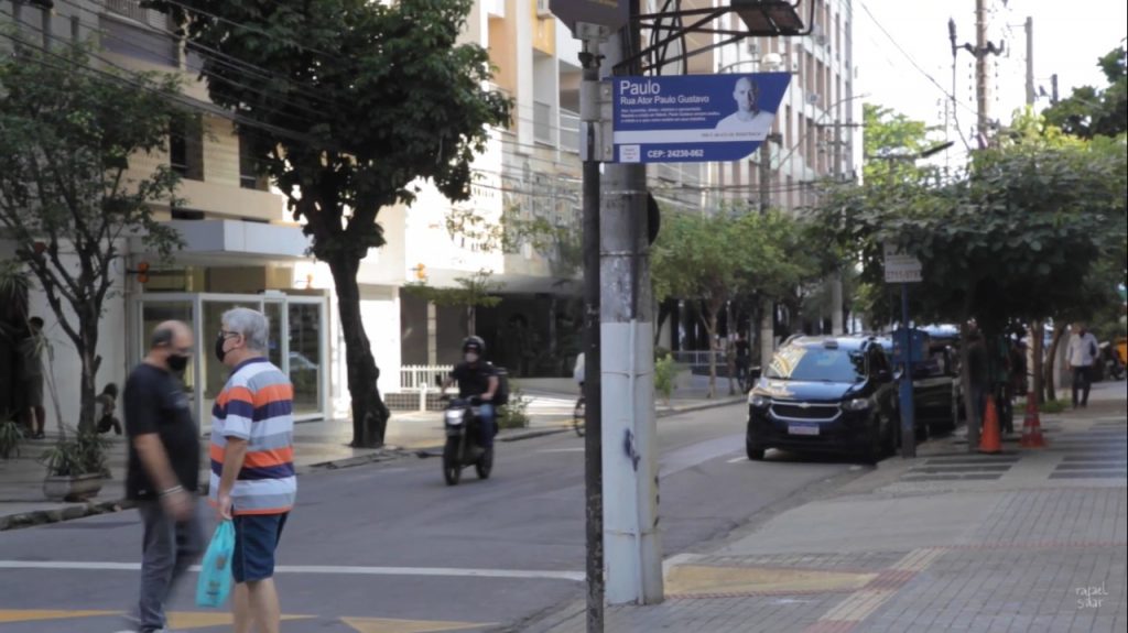 Prefeitura de Niteroi instala placas na rua com o nome de Paulo Gustavo