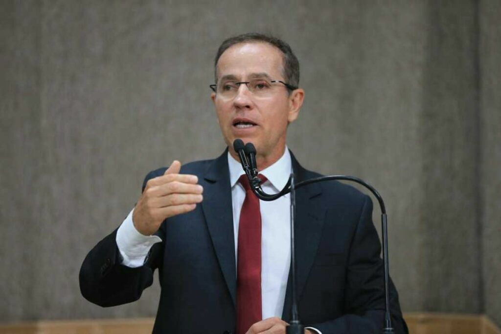 Quem sonhar com briga entre Edvaldo Nogueira e Fabio Mitidieri pode tirar o cavalinho da chuva diz Nitinho