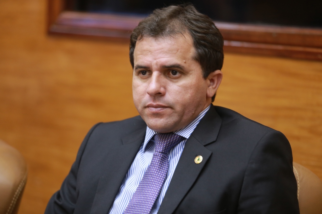 Suplente e ex deputado Jairo de Gloria assume vaga de Capitao Samuel na Alese