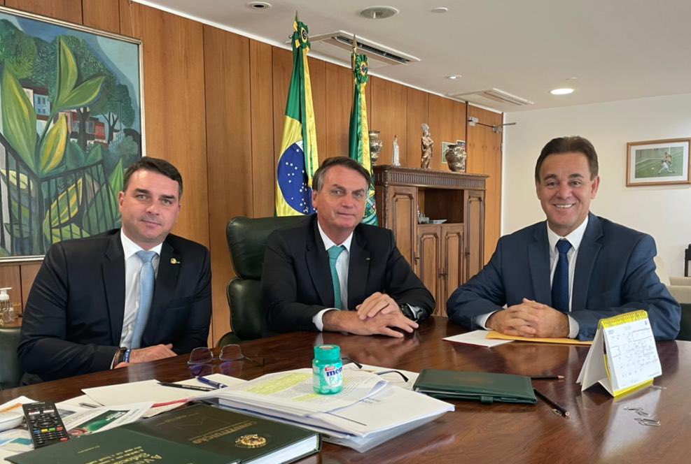 Bolsonaro conversa com presidente do Patriota e deve escolher sigla para disputa de 2022 em breve
