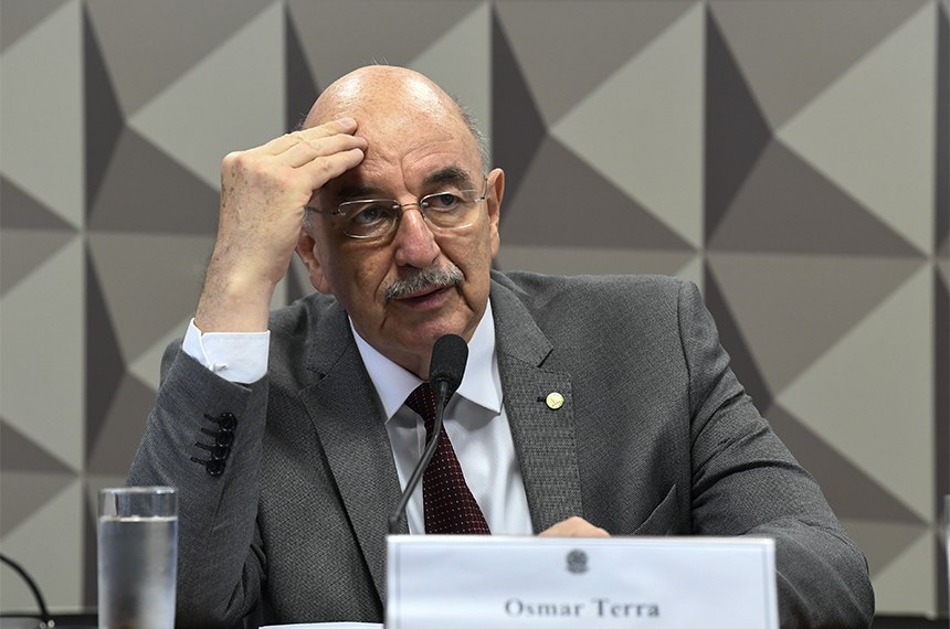 CPI ouve Osmar Terra apontado como padrinho do gabinete paralelo nesta 22 terca