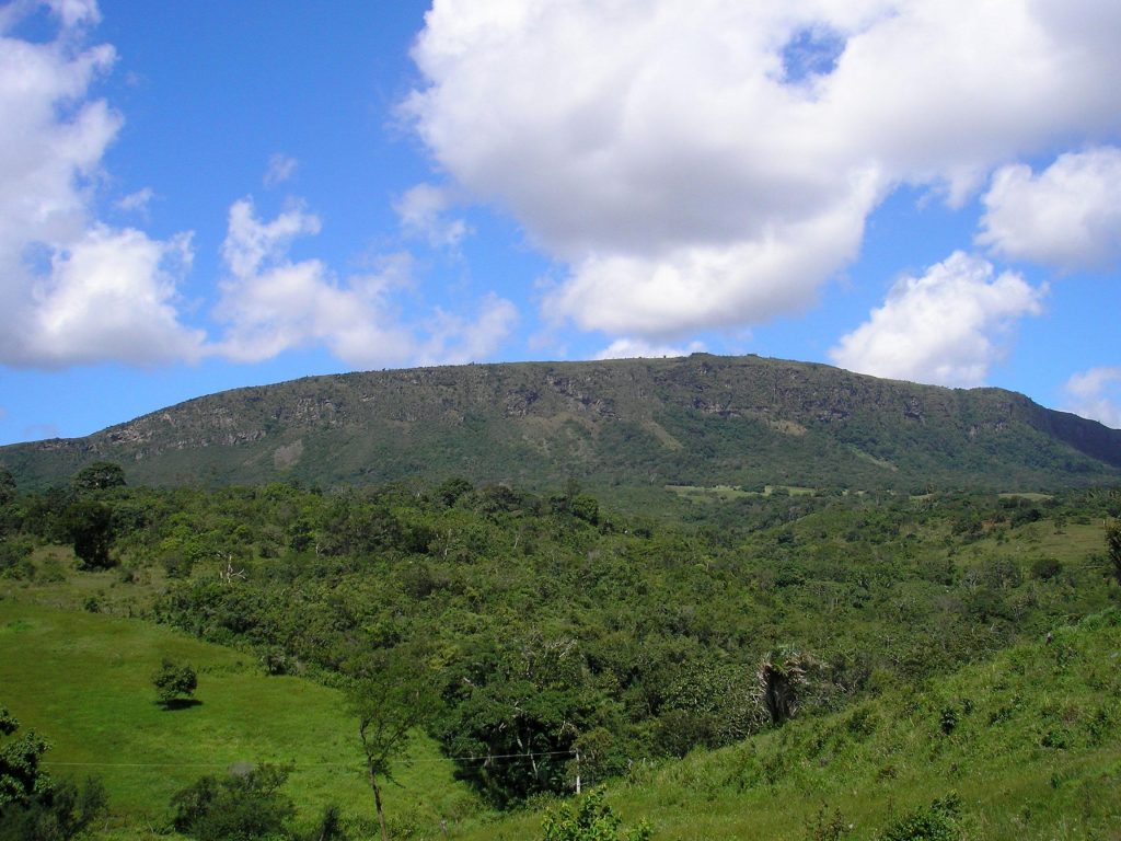 Casal e resgatado apos se perder em trilha na Serra de Itabaiana