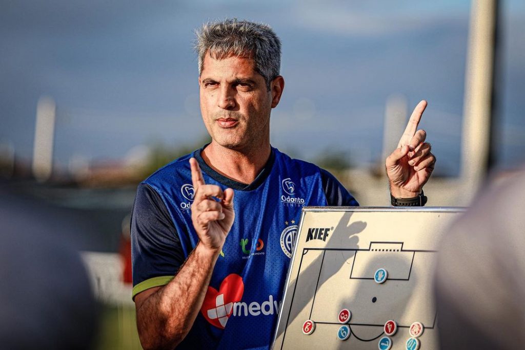 Confianca enfrenta Sampaio Correa pelo Brasileirao neste sabado 19