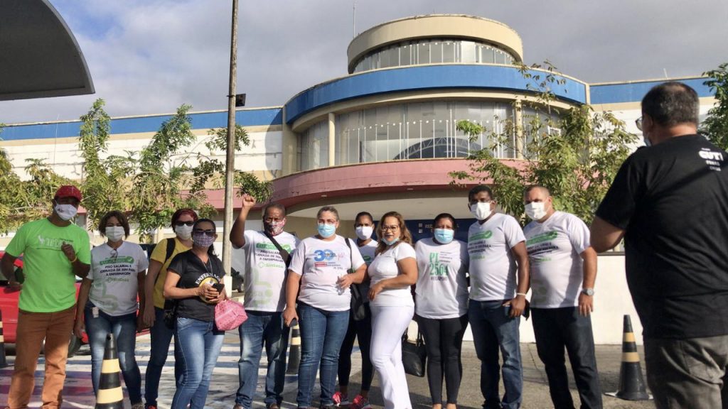 Empregados da FHS paralisam atividades por 24 horas e cobram da SES melhores condicoes de trabalho