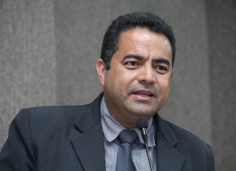 Ex vereador de Aracaju alerta que foi vitima de golpe no WhatsApp