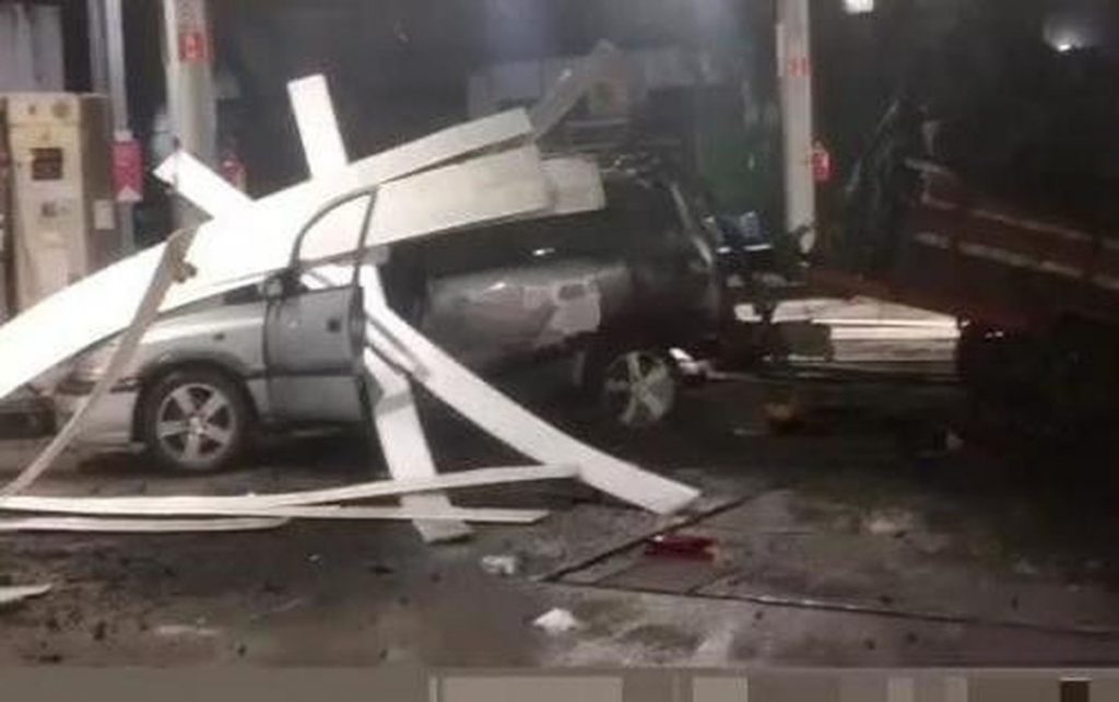 Explosao acontece durante abastecimento de veiculo a gas em Estancia