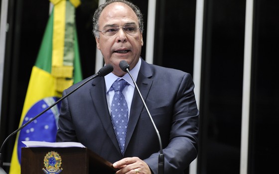 Lider do governo Bolsonaro no Senado e indiciado pela PF orgao aponta propina de mais de R 10 mi