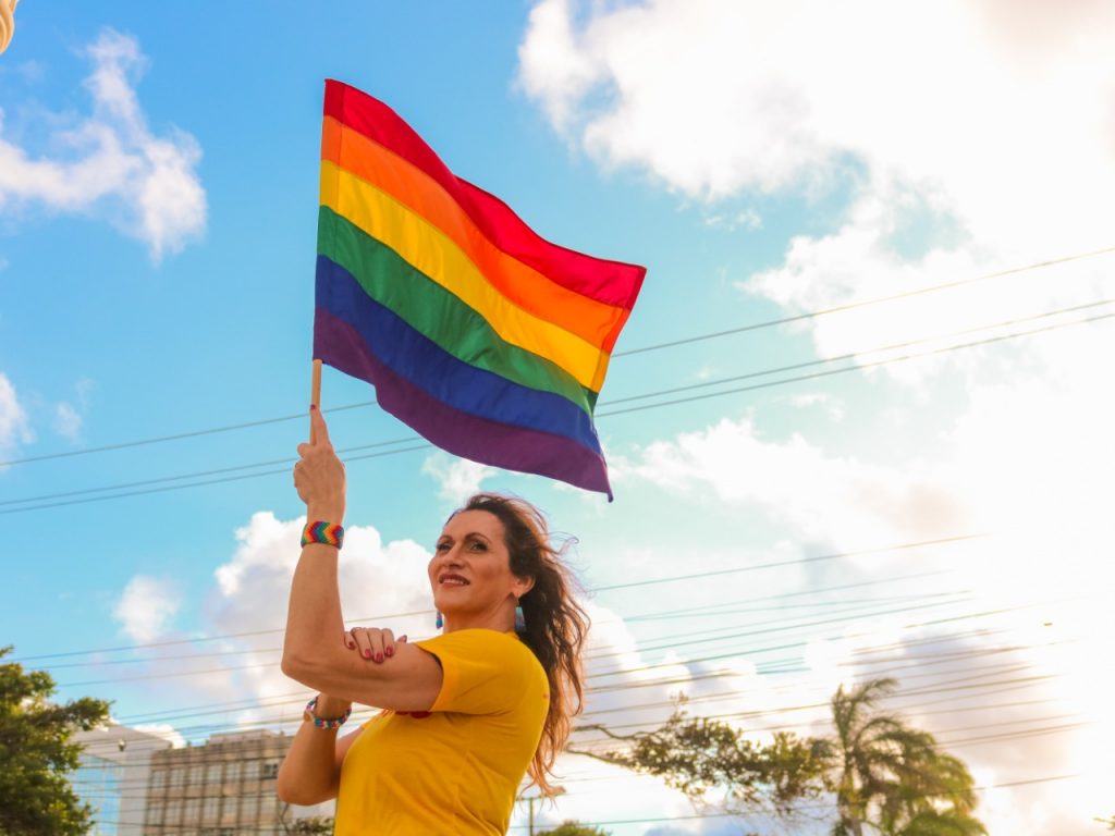 No mes do Orgulho LGBTQIA vereadora Linda Brasil divulga iniciativas pelos direitos desta populacao em Aracaju