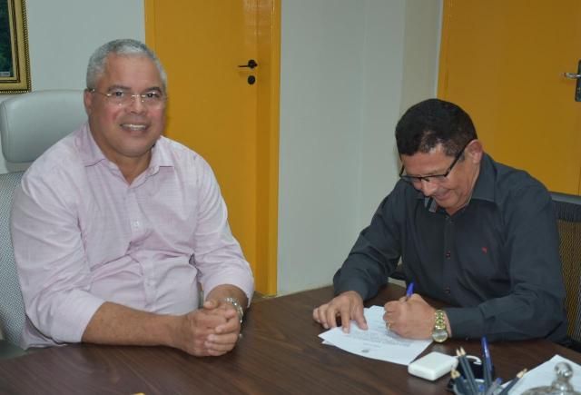 Padre Inaldo e secretario de Comunicacao sao processados apos acusacoes sem apresentar provas contra emissora de radio