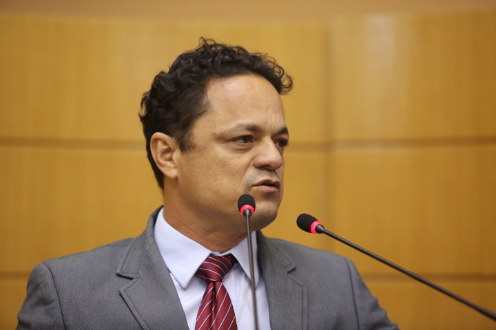 Quando chegarmos no plenario iremos ganhar opina Capitao Samuel sobre PL que autoriza plantio de maconha