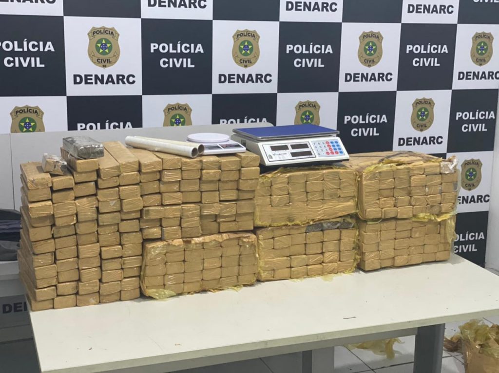 Tres traficantes sao presos com 200 kg de maconha em Aracaju