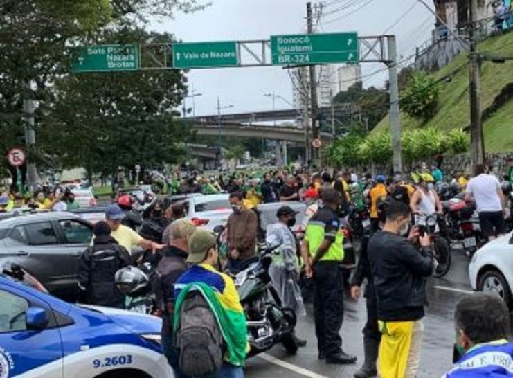 Apoiadores do Bolsonaro realizam motociata em Salvador presidente diz que nao ira participar