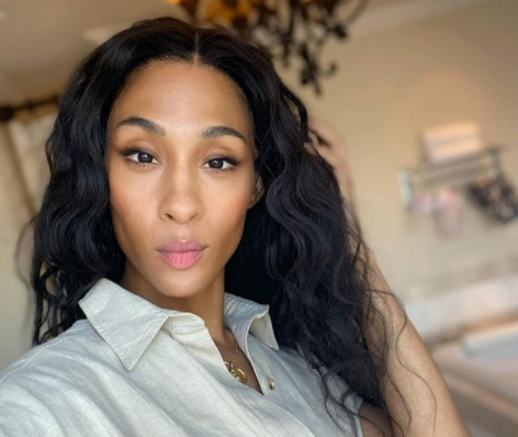 Atriz de Pose faz historia ao ser a primeira mulher trans a ser indicada como melhor atriz no Emmy