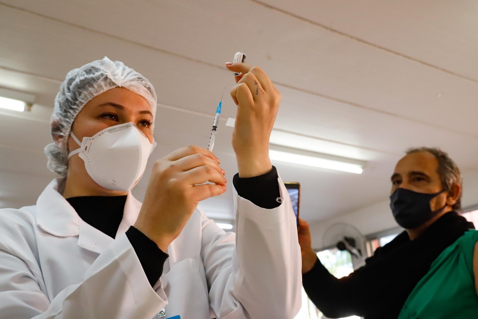 Barra dos Coqueiros e Socorro suspendem vacinacao contra covid 19 por falta de doses