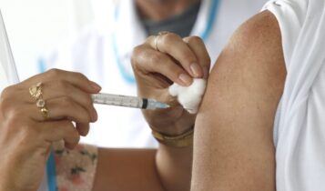Barra dos Coqueiros retoma vacinacao contra covid 19 com primeira dose