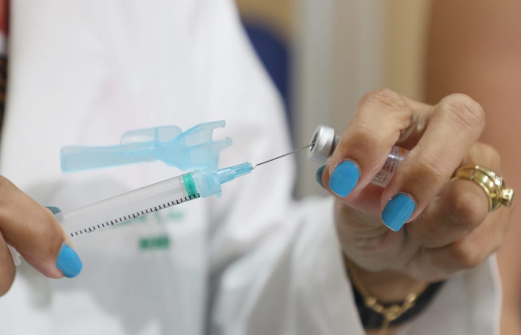 Barra dos Coqueiros suspende vacinacao contra covid 19 com primeira dose