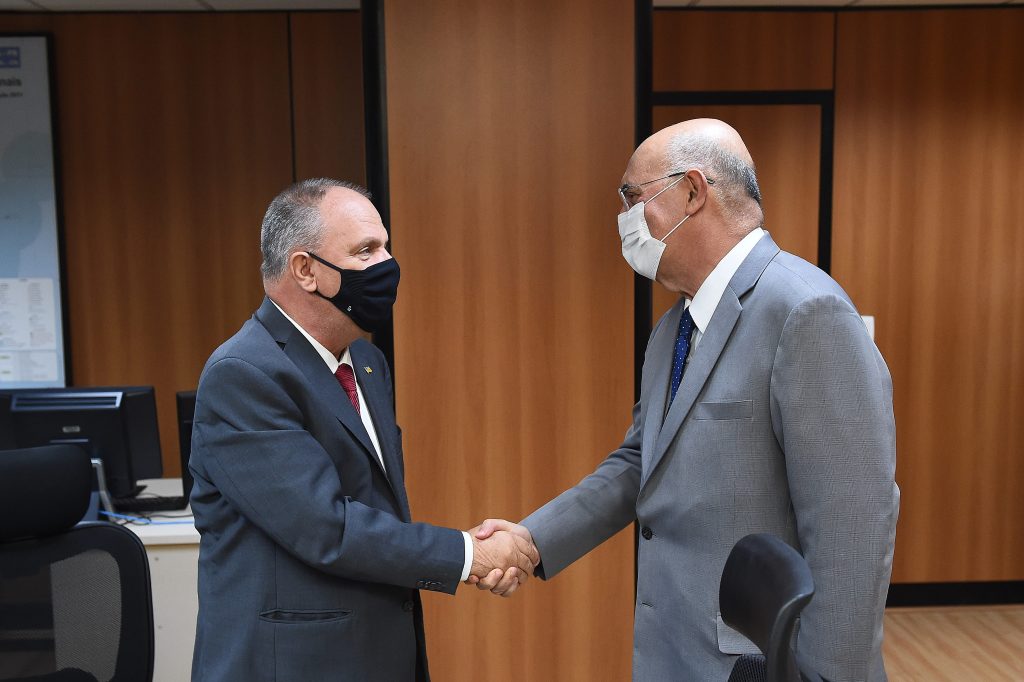 Belivaldo se reune com ministro da Educacao para liberacao de R 69 mi para educacao em Sergipe