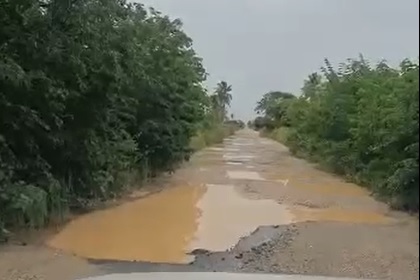 Equipe AjuNews percorre rodovia SE 200 que interliga Brejo Grande a Ilha das Flores e registra buracos veja videos