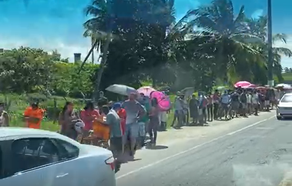 Fila quilometrica e aglomeracao marcam respecagem na Zona de Expansao de Aracaju veja video