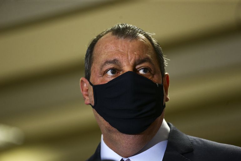 Forcas Armadas reagem a Omar Aziz e dizem que nao aceitam ataque leviano