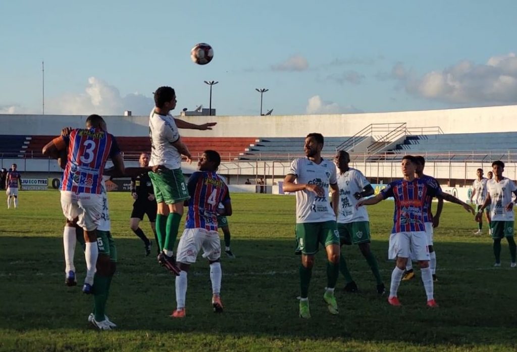 Itabaiana vence Murici e assume lideranca no Brasileirao e1625510873135