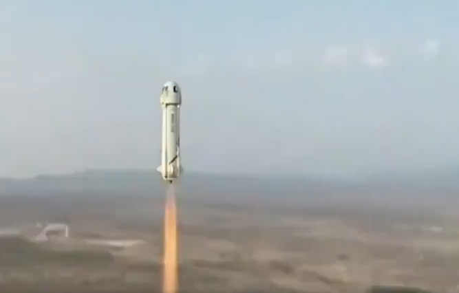Jeff Bezos homem mais rico do mundo faz 1a viagem ao espaco em voo civil veja video