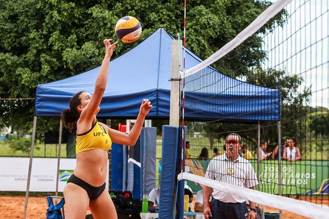 Jogos Universitarios de Praia movimenta Orla de Atalaia ate o domingo 10