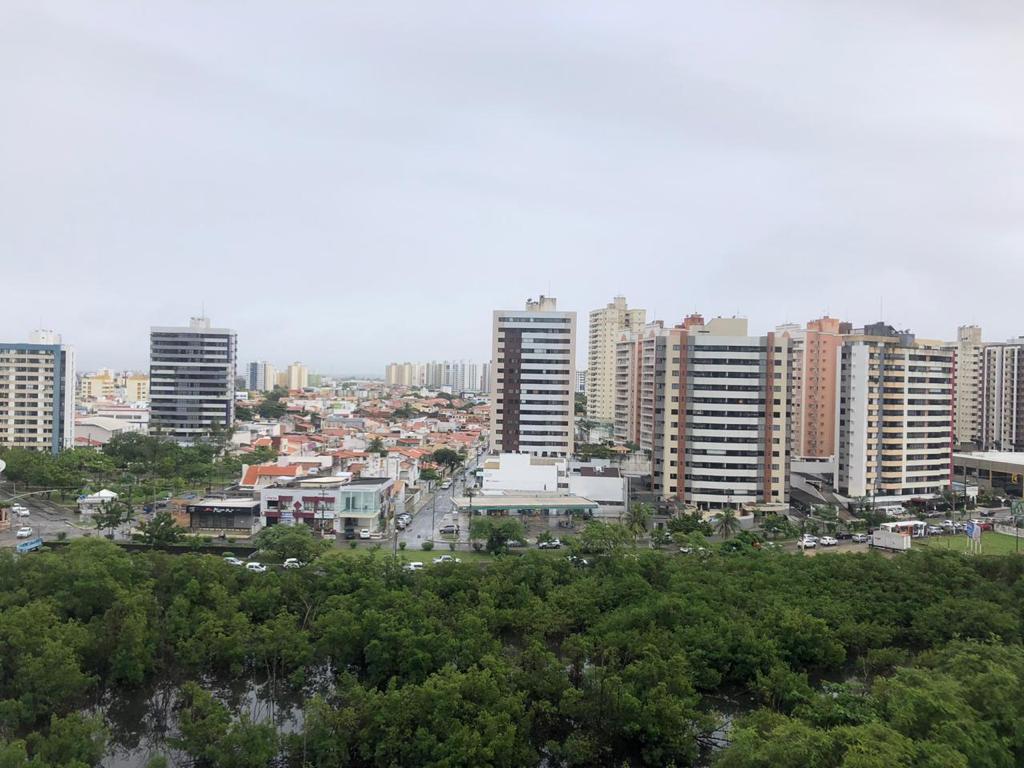 Mare sobe ate 18 metros em Sergipe nesta quarta 7 Aracaju tem tempo chuvoso 1
