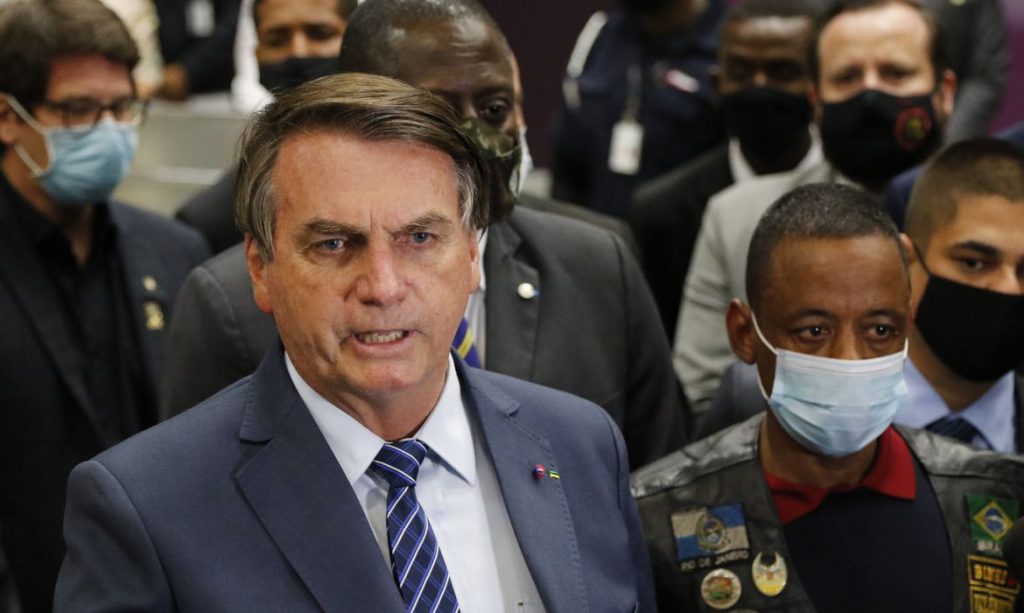 O extra de R 2 bilhoes vai ser vetado diz Bolsonaro sobre fundo eleitoral