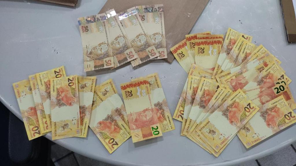 Policia Federal prende homem tentando enviar cedulas falsas pelos Correios