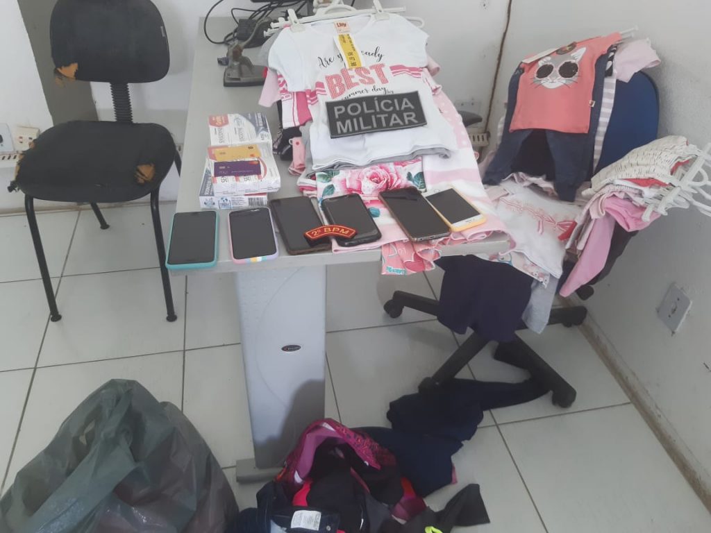 Quadrilha especializada em furtos de lojas e presa em flagrante em Propria
