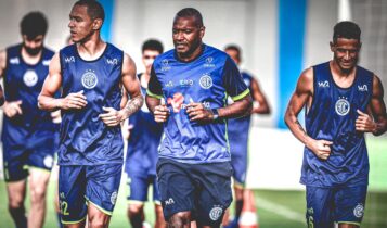 Sem vencer ha oito rodadas Confianca enfrenta Brusque pelo Brasileirao neste sabado 31