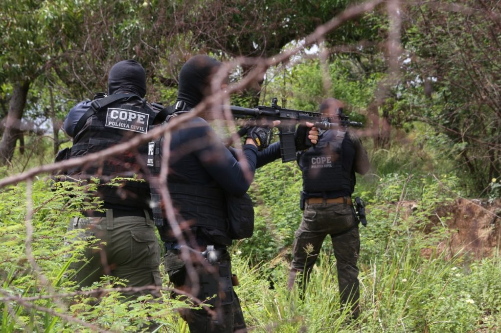 Suspeito de estupros e roubos e morto em confronto com a policia em Sao Cristovao