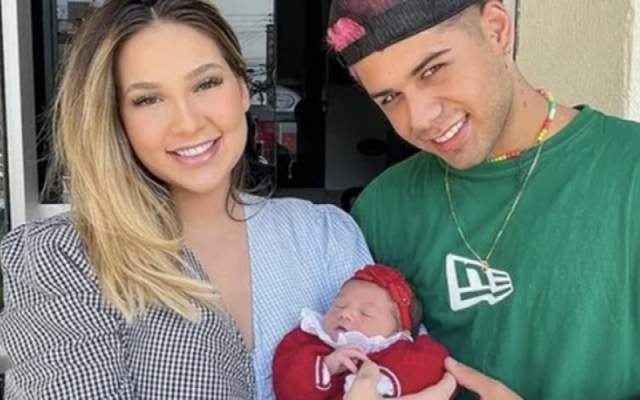 Virginia Fonseca rebate criticas apos furar as orelhas da filha