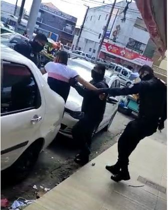 Vídeo: GMA é acusada de implantar drogas em mochila de suspeito; órgão rebate