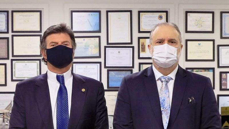 Apos rebater Bolsonaro presidente do STF se reune com Aras