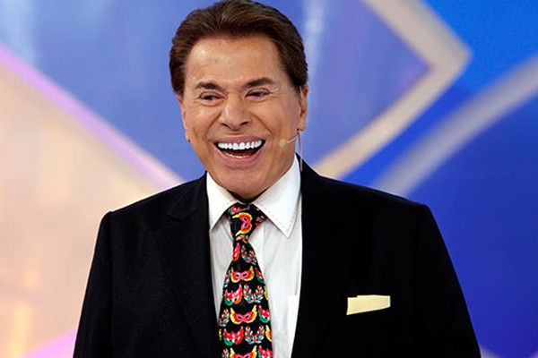 Apos ser internado com covid 19 Silvio Santos tem alta e deixa hospital em Sao Paulo